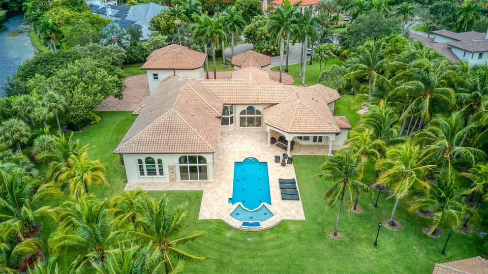 Listing photo of a home for sale in Weston, Florida