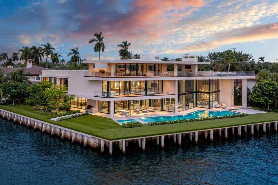 Listing photo of a home for sale in Fort Lauderdale, Florida