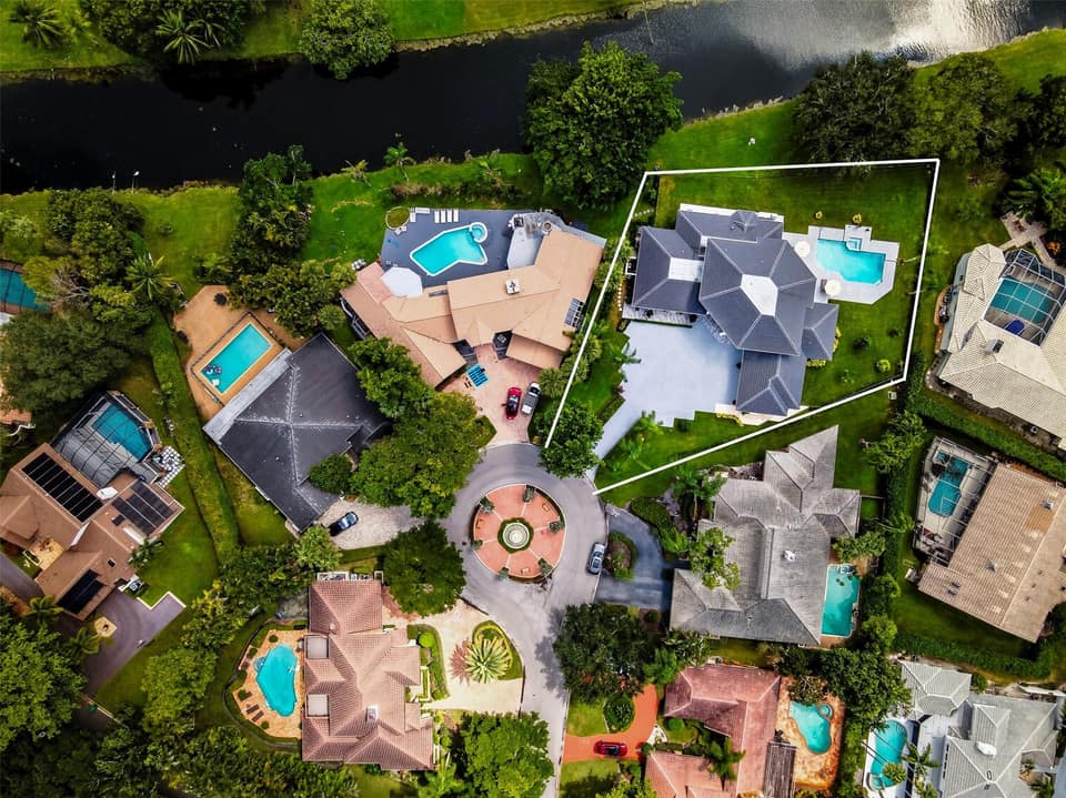 Listing photo of a home for sale in Coral Springs, Florida