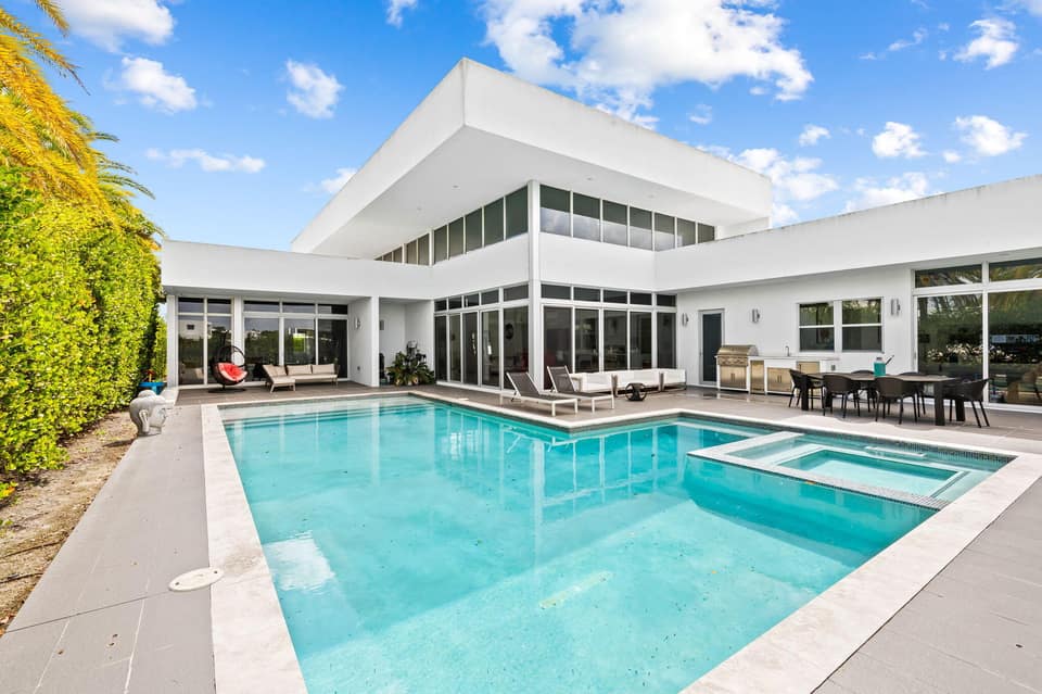 Listing photo of a home for sale in Weston, Florida