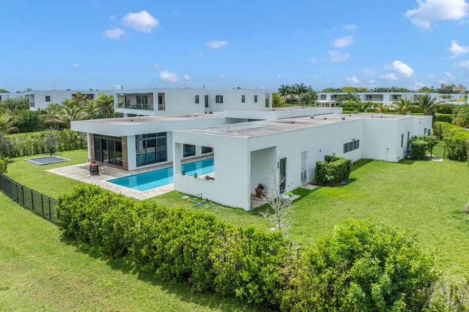 Listing photo of a home for sale in Weston, Florida