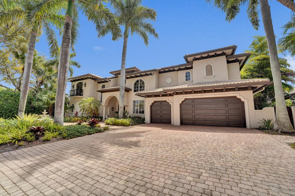 Listing photo of a home for sale in Fort Lauderdale, Florida
