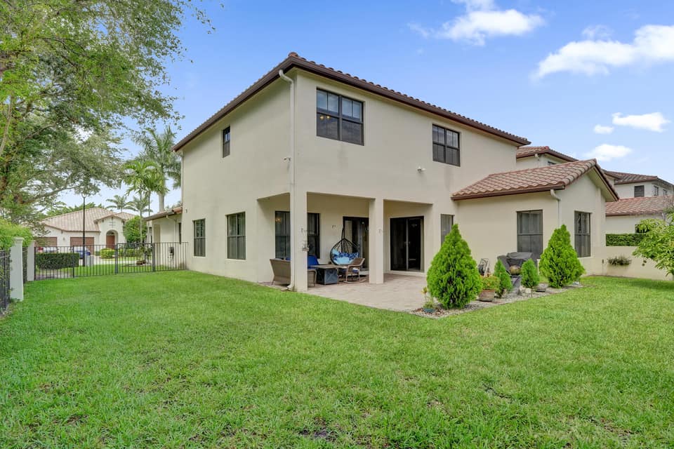 Listing photo of a home for sale in Cooper City, Florida