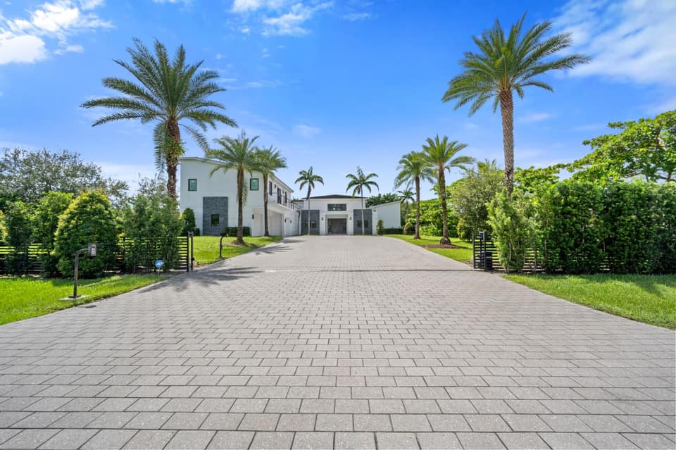 Listing photo of a home for sale in Plantation, Florida