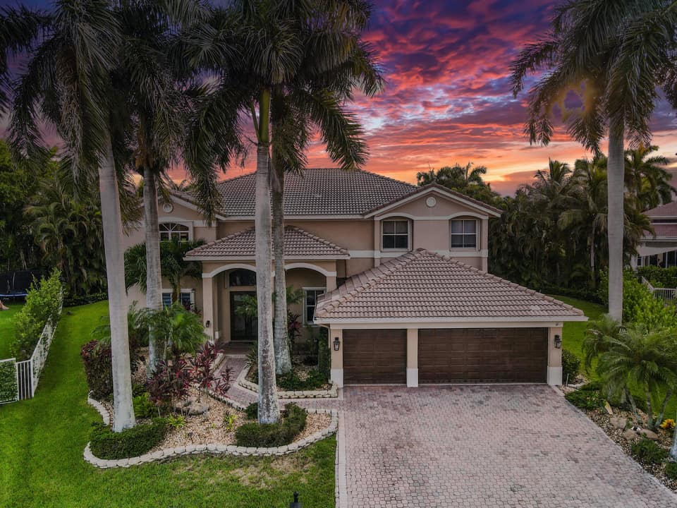 Listing photo of a home for sale in Weston, Florida