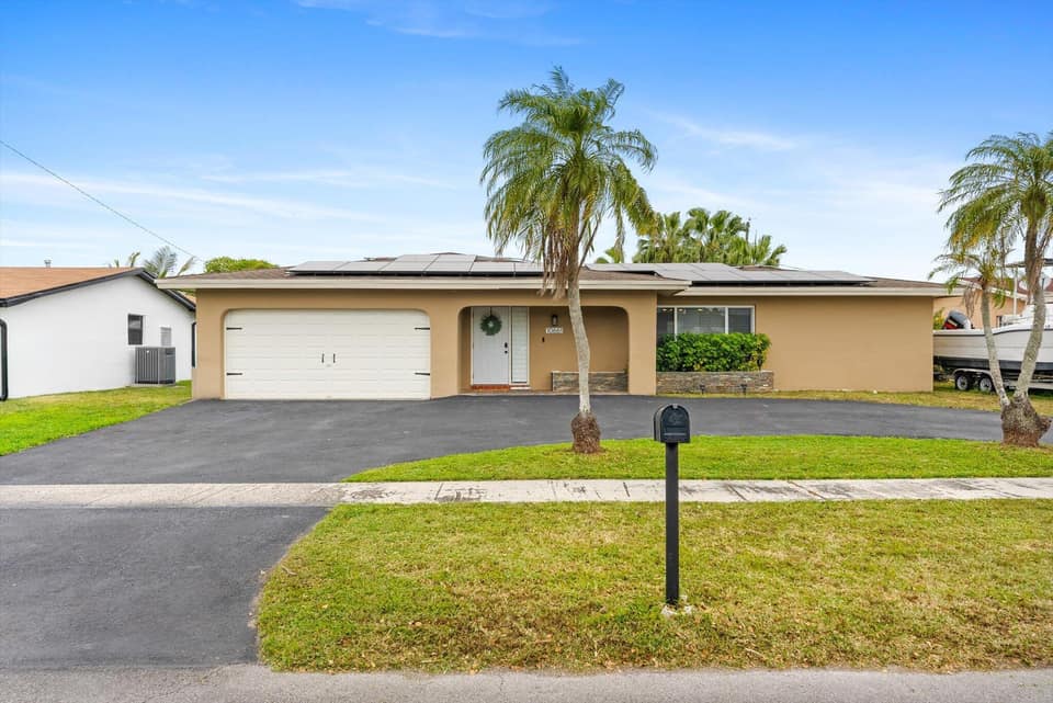 Listing photo of a home for sale in Sunrise, Florida