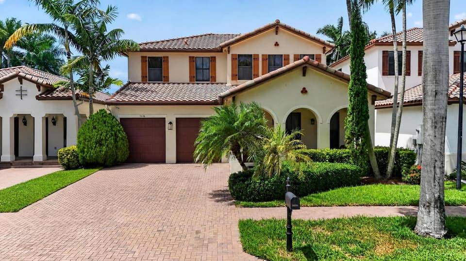 Listing photo of a home for sale in Cooper City, Florida