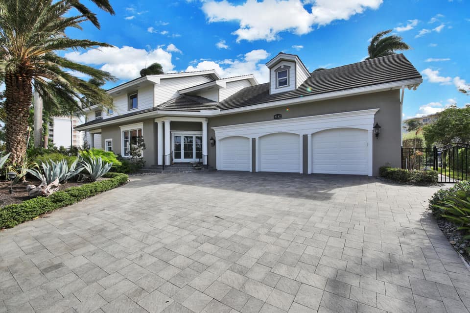 Listing photo of a home for sale in Pompano Beach, Florida