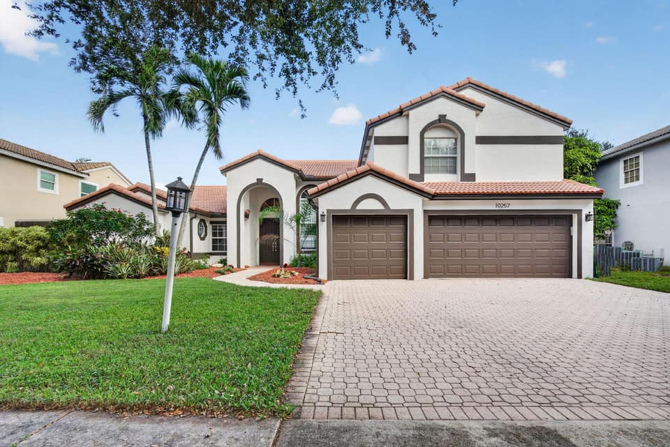 Listing photo of a home for sale in Cooper City, Florida
