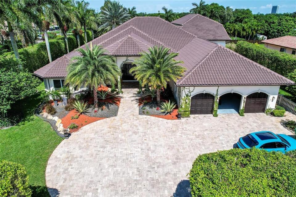 Listing photo of a home for sale in Plantation, Florida