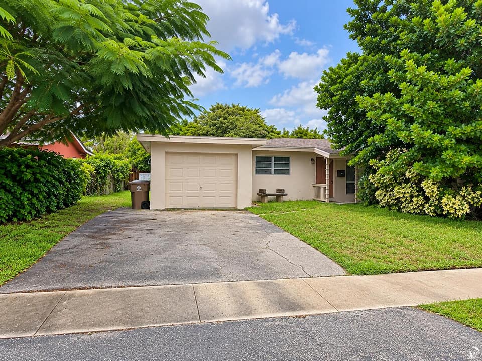 Listing photo of a home for sale in Deerfield Beach, Florida