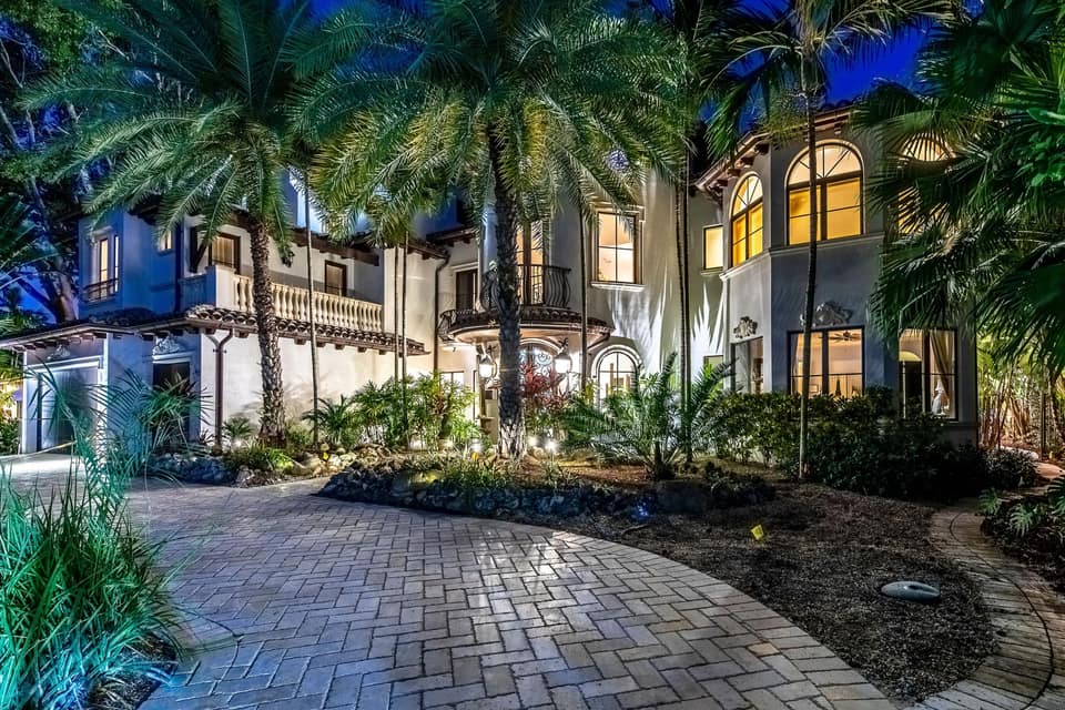 Listing photo of a home for sale in Fort Lauderdale, Florida