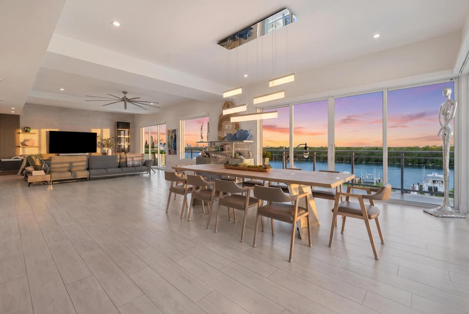 Listing photo of a home for sale in Hollywood, Florida
